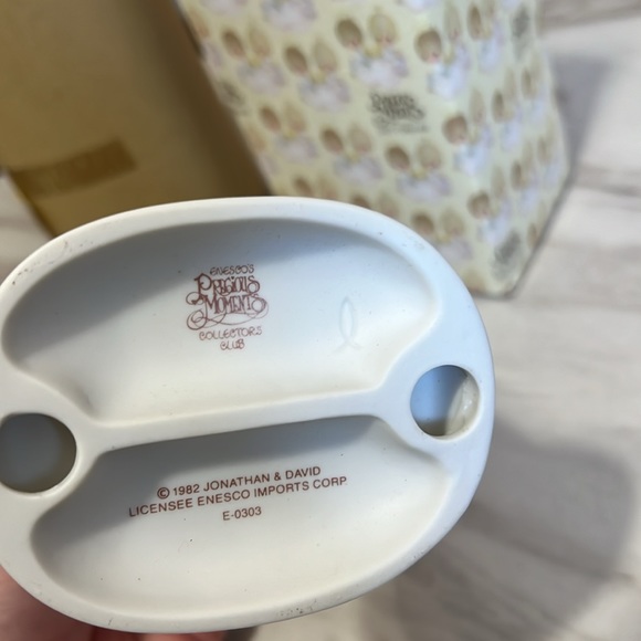 Precious Moments 1983 Let Us Call The Club To Order  Figure - Picture 6 of 6